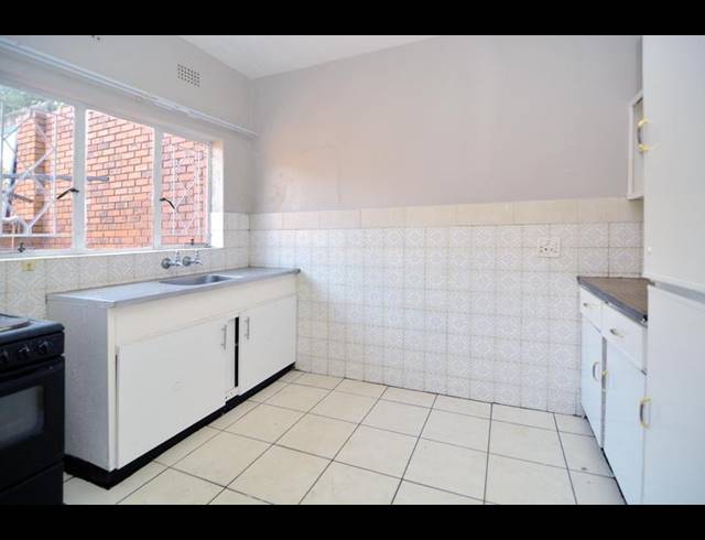 2 BEDROOM APARTMENT FOR SALE IN WINDSOR